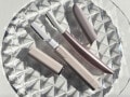 肌に優しい「顔剃り電動シェーバー＆カミソリ」2選。メーカーに聞いた「特徴・刃を変えるタイミング」
