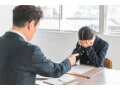 「ポニテ禁止」は興奮するから？「下着は白」か服をめくって？ 狂ったブラック校則が消えない理由