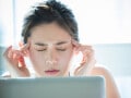「舌打ち」「ため息」「不機嫌」も立派なハラスメント！ 職場の「フキハラ」事例に専門家の見解は