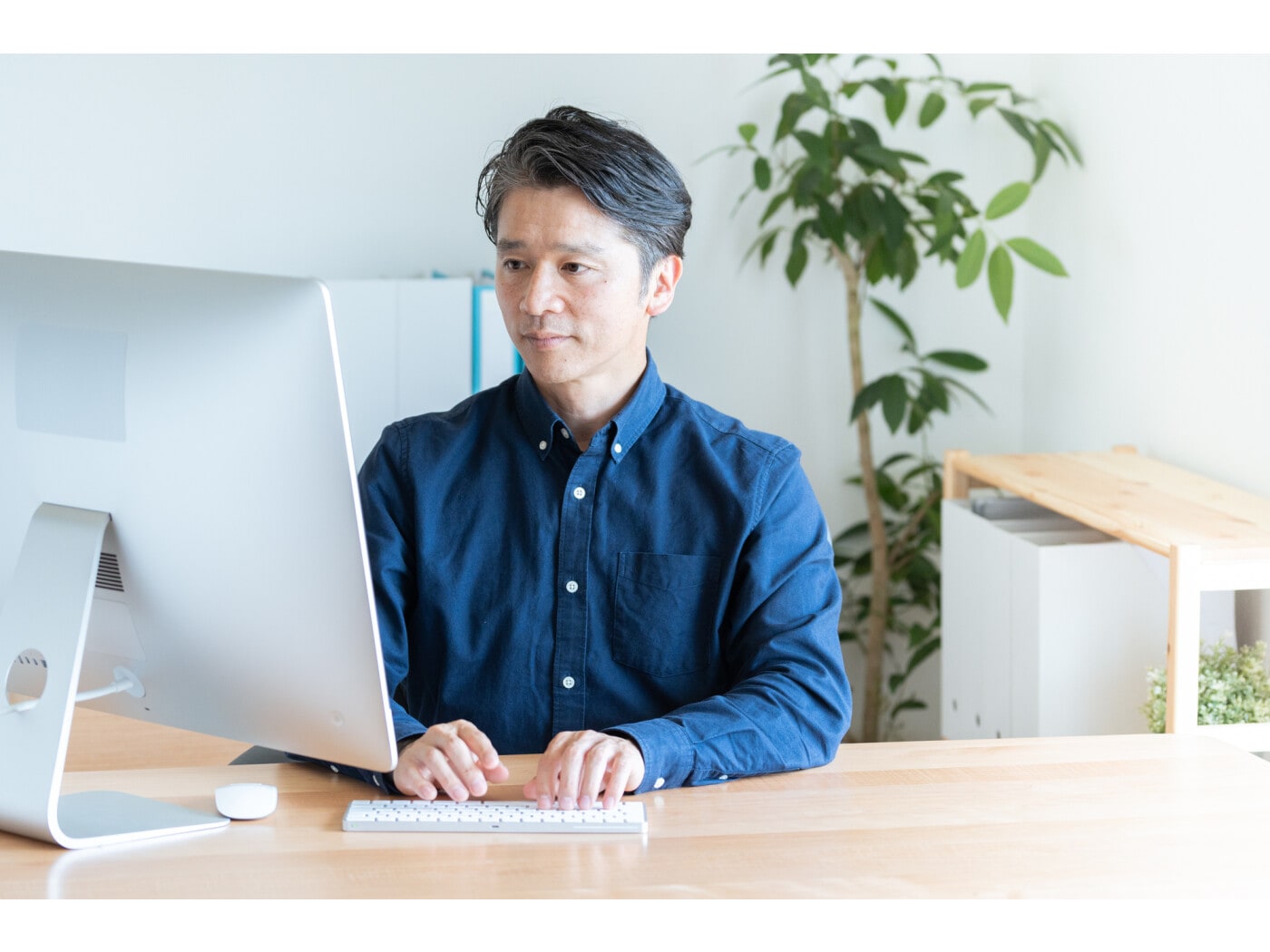 42歳男性・オルカン元本割れで「画面を見るたびに胃が痛くなった」約2