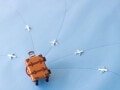 投資信託よりも人気！「年に5回以上旅行に行く人」が好む金融商品は？