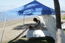 マウイ島のレイ・スパで海辺のトリートメントを