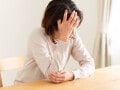 「住居と仕事を一切の補償もなく失った」4人家族で世帯月収10万円・43歳女性の住民税非課税生活