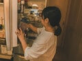 「図々しすぎる……」夫が実家で目撃した“衝撃の光景”。泣いて土下座した義妹の言い分とは