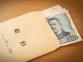 仕事を「辞められない」「辞めたくない」高齢者たち。60代女性が働き続ける「切実なワケ」