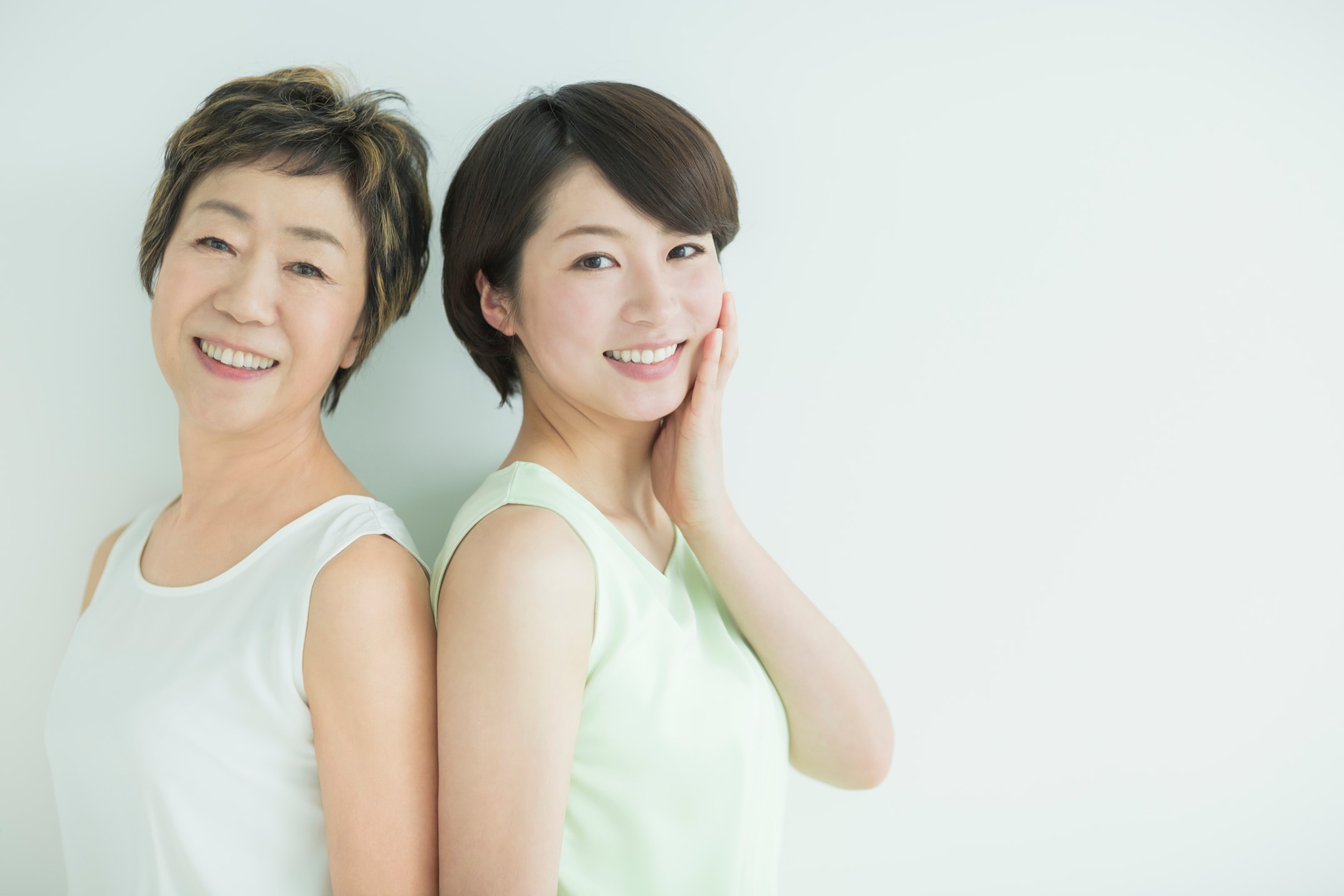 60歳熟女　還暦 40代、50代、60代の平均顔とは？年代別アンチエイジングメイク [アンチエイジング] All About