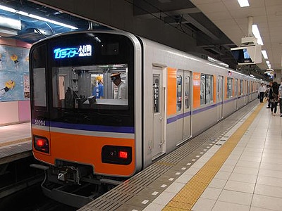 ＴＪライナーで行く東武東上線ゆったり紀行