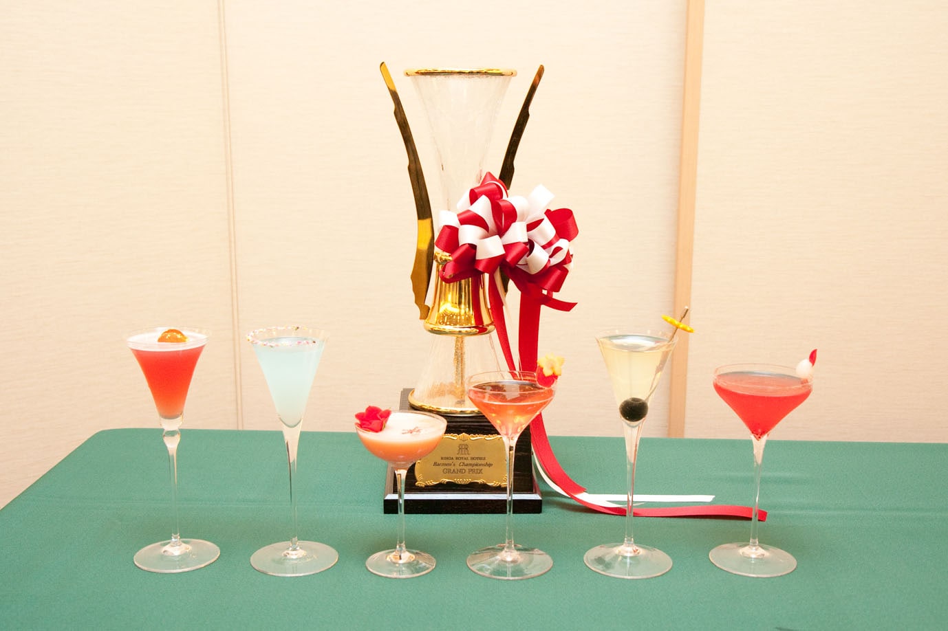 大阪老舗ホテルのカクテルコンテスト侵入