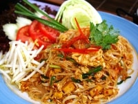 バンコクのパッタイ（タイ焼きそば）食堂