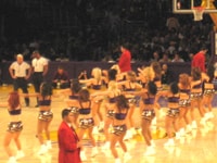 【激レア】NBA レイカーズ バスケットボール型 双眼鏡 オペラグラス 当時物 lakergirls.jpg