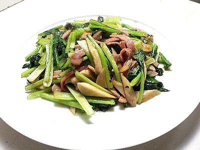 小松菜とエリンギの炒め物レシピ……簡単に作れる！