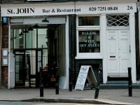 セント・ジョン店内