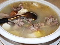 鴨架酸菜湯