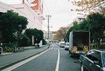 事故の原因となった駐車車両の責任は？