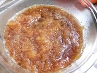 おろしポン酢ドレッシング： 軽く水気を切った大根おろしに、ポン酢醤油と醤油を加えて混ぜる。お好みで柚子胡椒を加える。 <br />