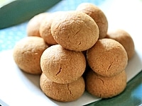 きな粉ボールクッキーの作り方 材料4つで簡単お菓子 簡単スピード料理 All About