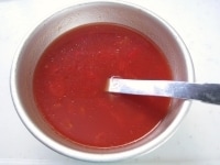 トマトソースを作る