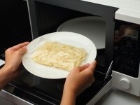 冷凍『さぬきうどん』をレンジ加熱する
