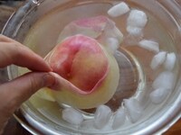 桃の皮を湯むきする方法2