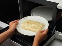 冷凍『稲庭風細うどん』をレンジ加熱する