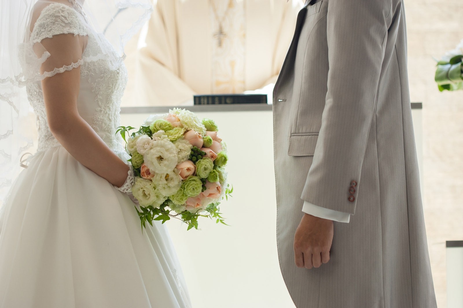 結婚10年目の同僚から届いた招待状 今更婚 に沸き上がる不満 All About News 結婚10年目の同僚から届いた招待状 今更婚 に沸き上がる不満 All About News