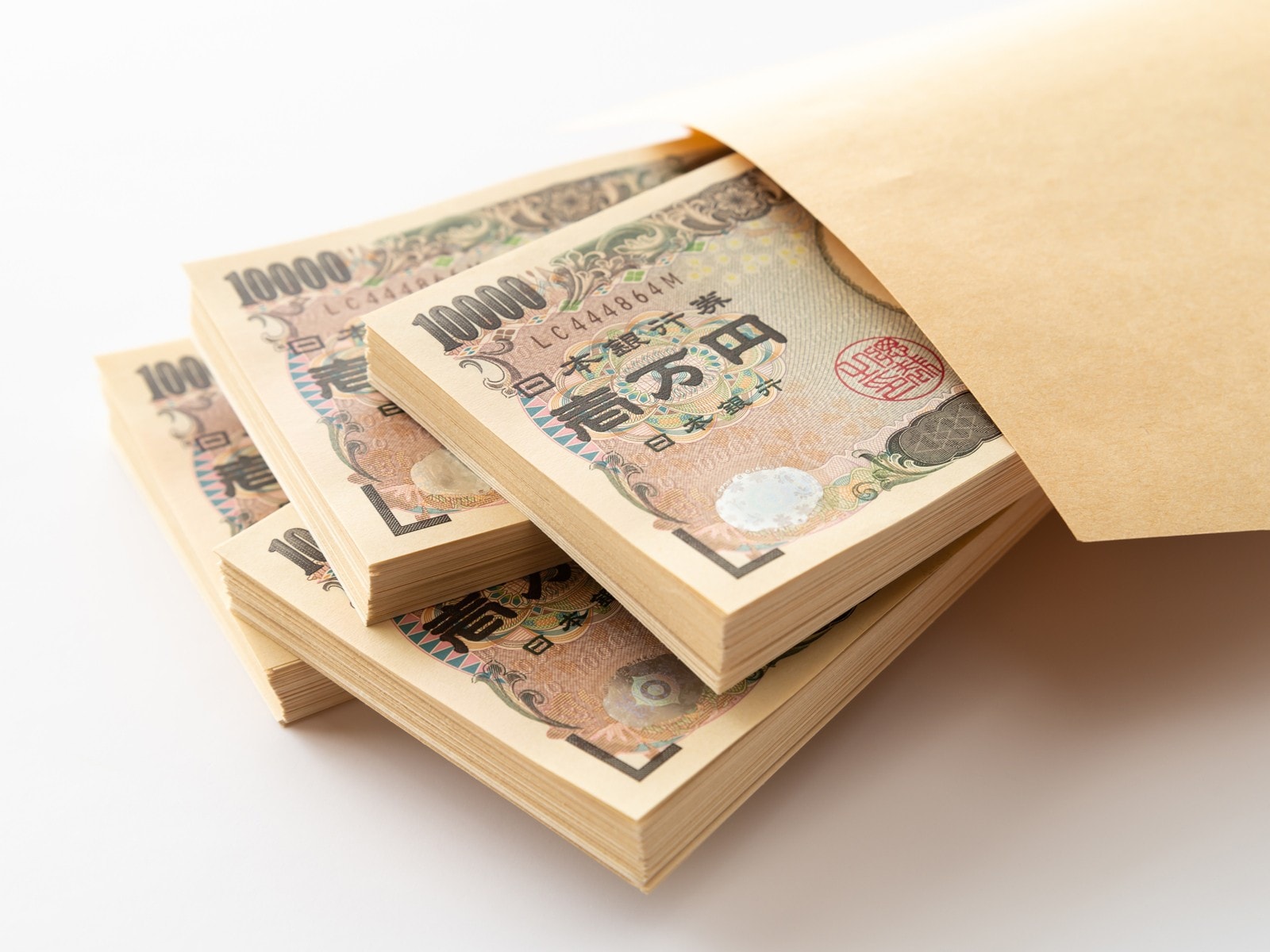 2022年 公務員の「夏ボーナス」平均予想額は58万4900円、民間の会社員は？