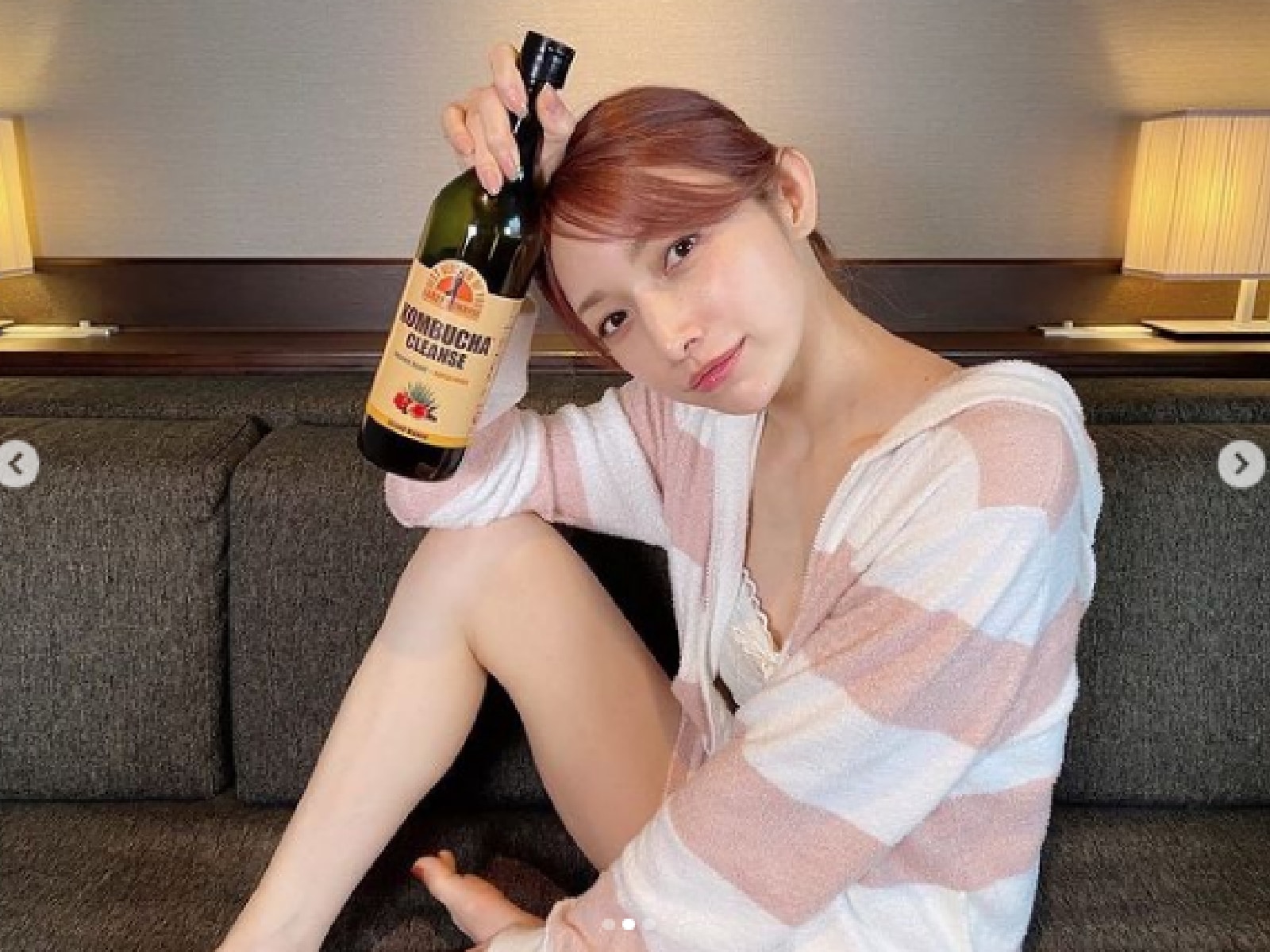 後藤真希、生脚あらわ＆胸元ちらりのルームウエア姿を披露！ 「脚も綺麗でほんと憧れる」「スリムだけど健康的」