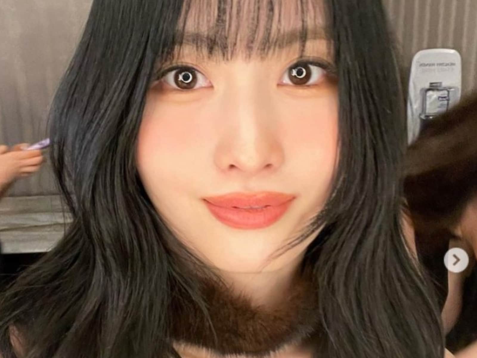 「眩しすぎる」TWICE・モモ、胸元チラリな自撮りショットにファン歓喜「爆イケー」「ばか可愛いじゃん！！」