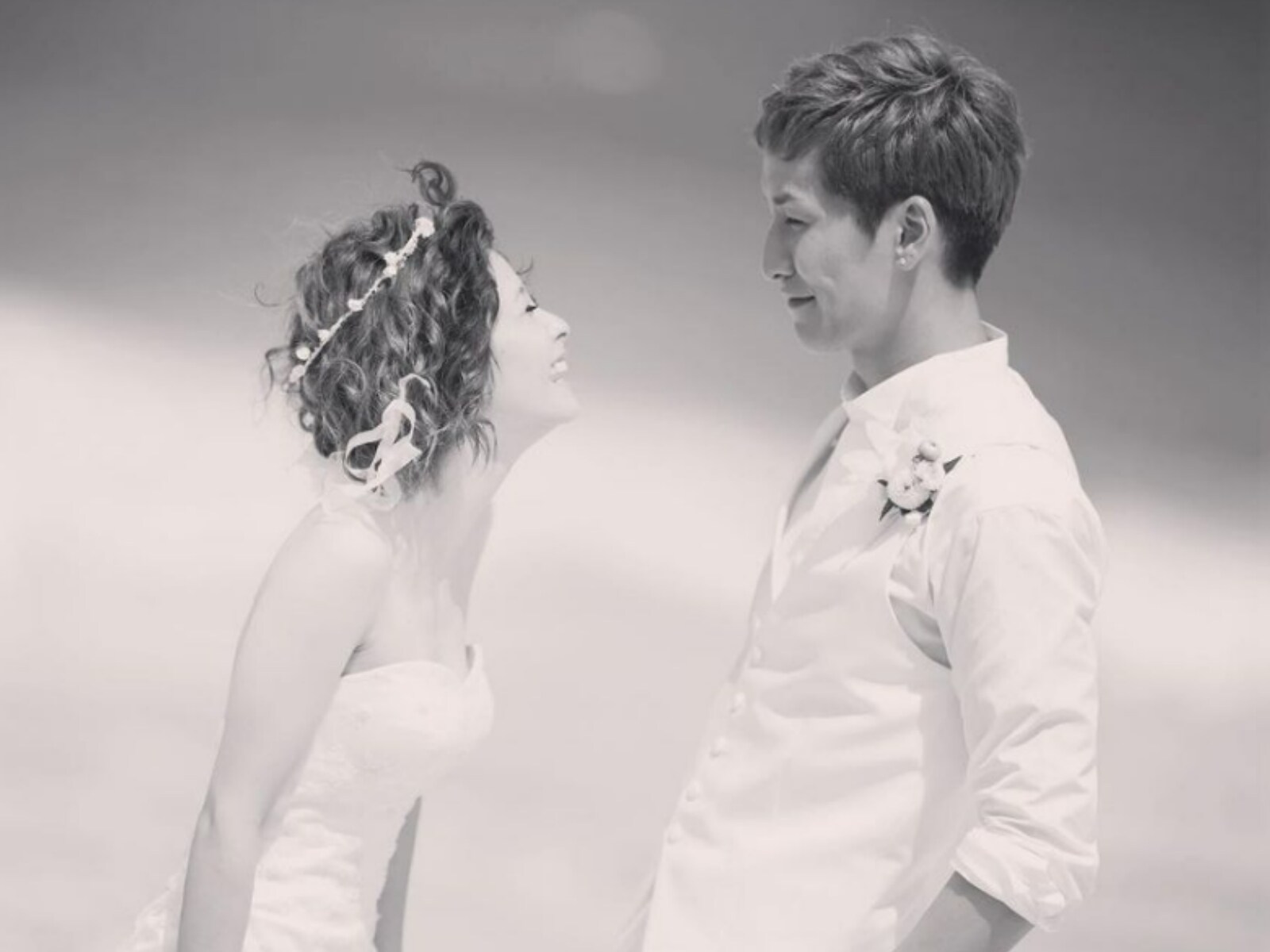 橘美緒 w-inds.橘慶太、妻・松浦亜弥と結婚10周年でラブラブ“丸秘写真”公開！ 「あややを見つめる眼差しが素敵すぎます」 - All About ニュース
