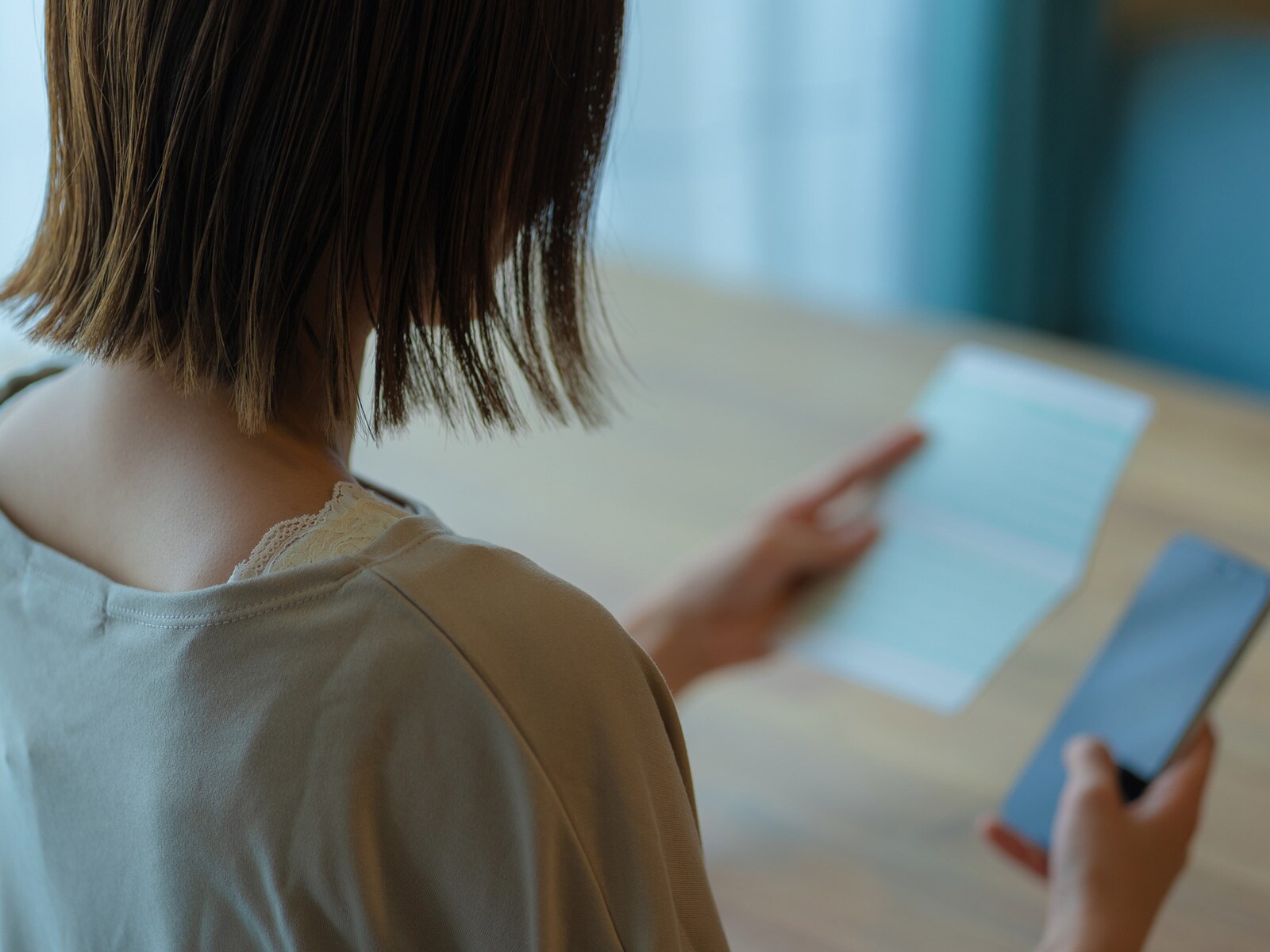 「独身で将来が不安」1400万円貯めた年収450万の48歳女性、貯金をするために「やめたこと」