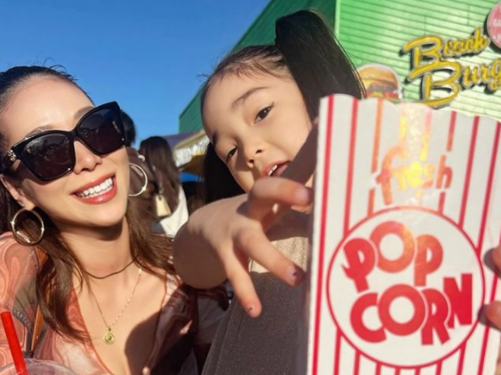 紅蘭、かわいすぎる親子ショットに「一段とお姉さんに」「すてきな女の子になっててびっくり」と反響！