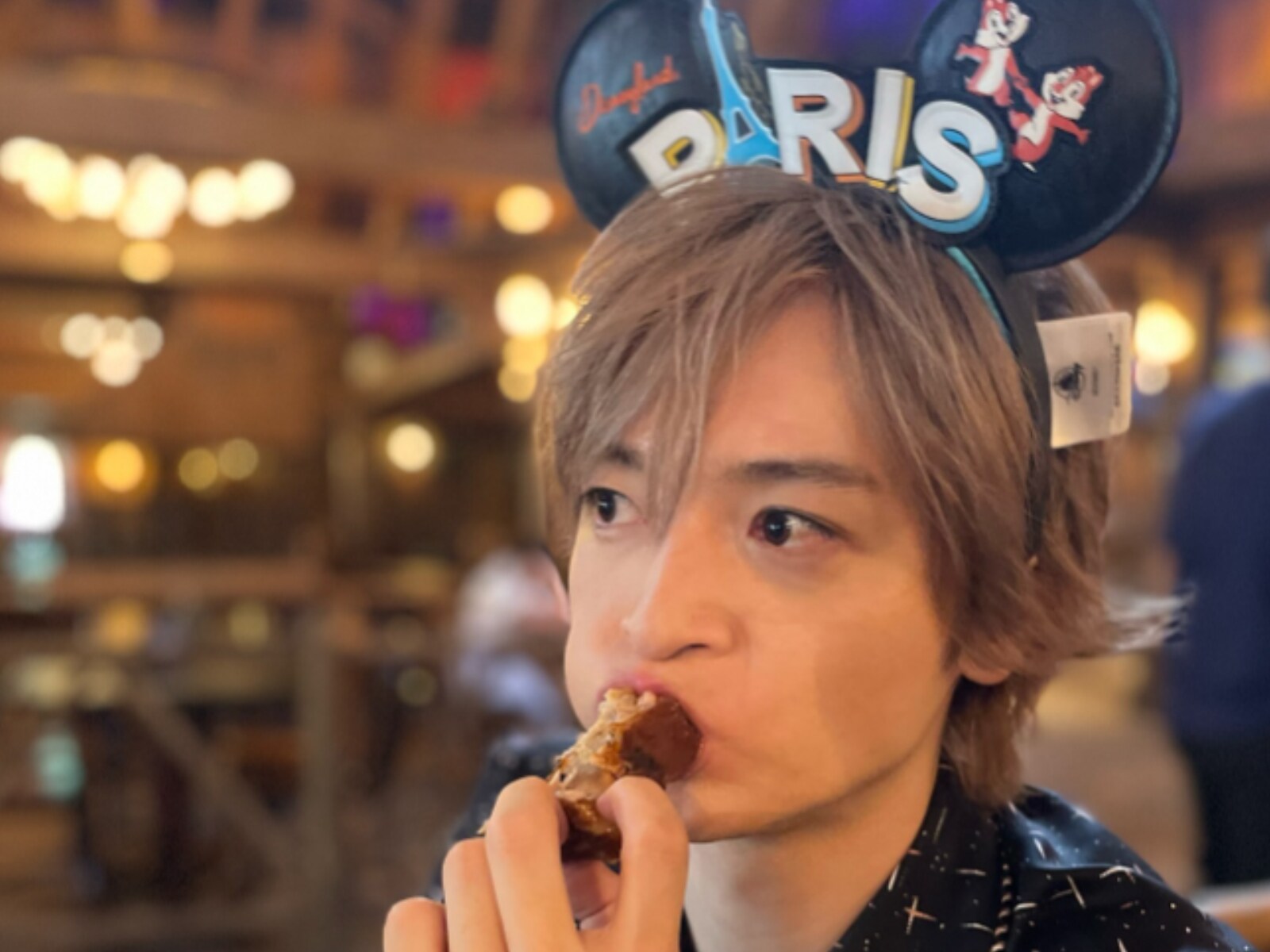 玉森裕太、プライベート？ 海外ディズニーショットに反響！ 「語彙力