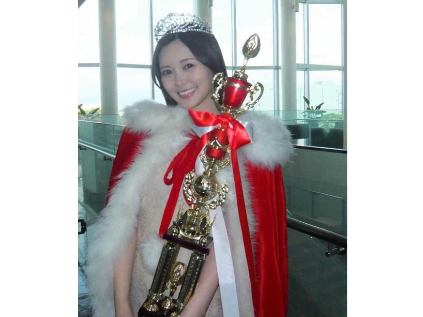 女神降臨」白石麻衣、ミスコングランプリを受賞!? 「天使すぎました