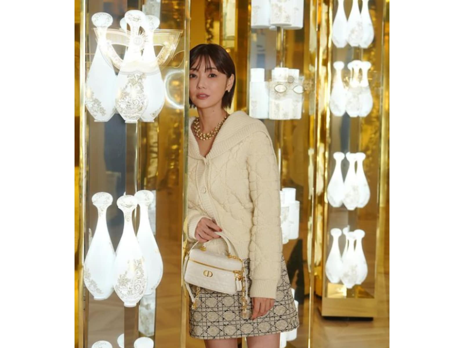 見惚れます」倉科カナ、超ミニスカからのぞく圧巻美脚にファンもん絶