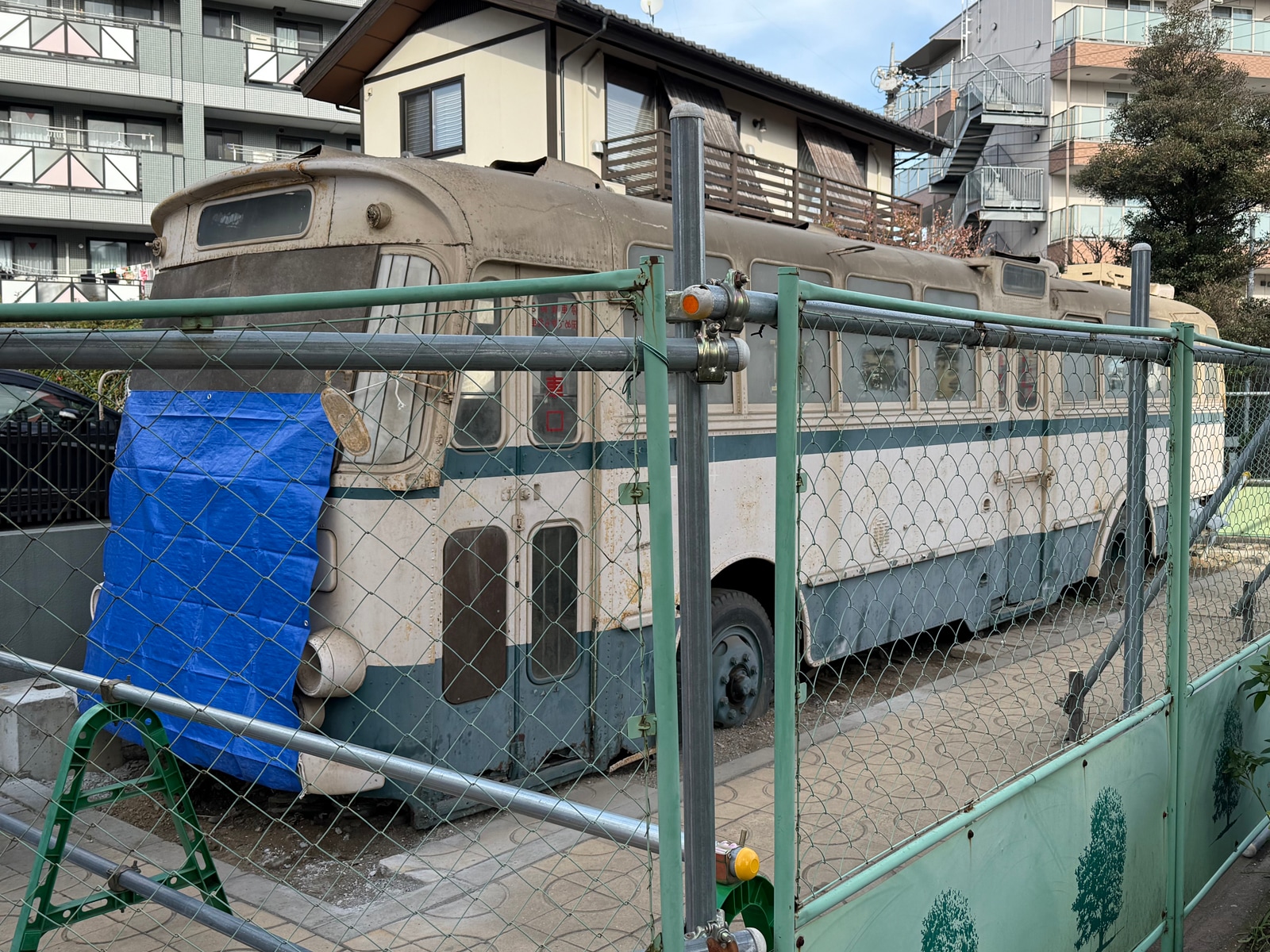 バス廃品 川崎のトロリーバス、解体から一転「保存」の可能性も。全国に“3台だけ