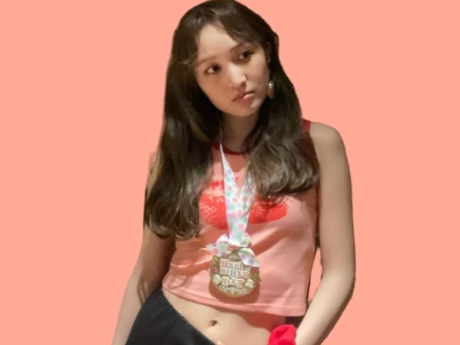 正直大人の色艶が隠せない」百田夏菜子、へそ出し誕生日ショット公開