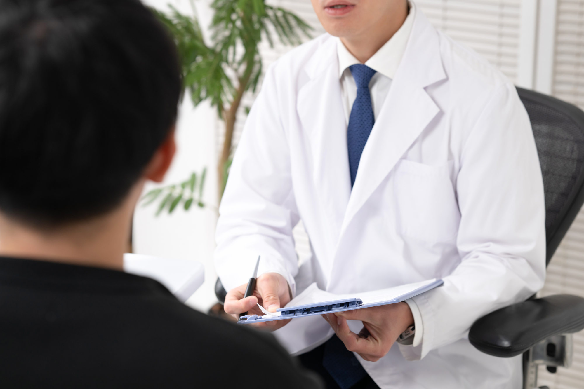 年齢によって「効き方」「副作用」が違う！アンケートから紐解くED治療薬最前線